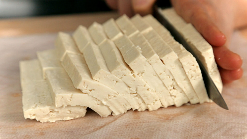 tofu-cutting